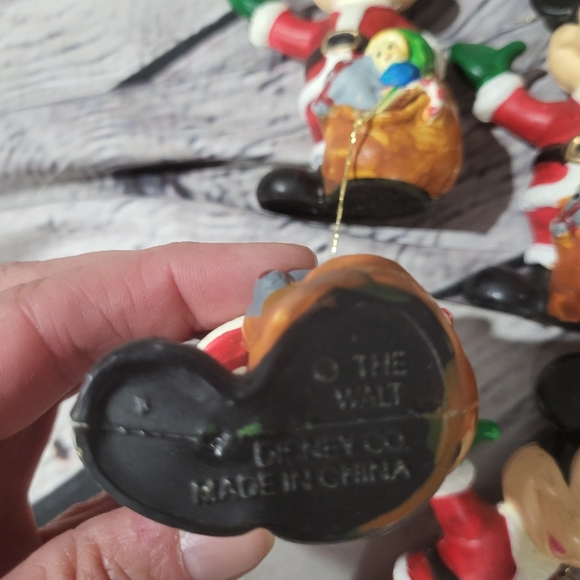 Vintage Mickey Mouse Christmas Ornaments Plastic Walt Disney set of 5 - Picture 5 of 6